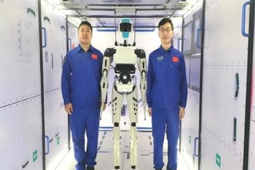 ربات فضانوردی که بزودی به ایستگاه فضایی چین می رود